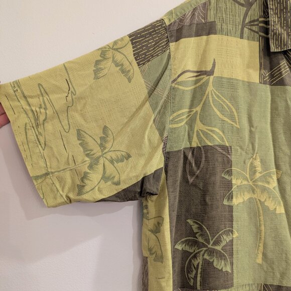 TOMMY BAHAMA 100% Silk Bird of Paradise Shirt L Button Down Short-Sleeve Green - Picture 4 of 11